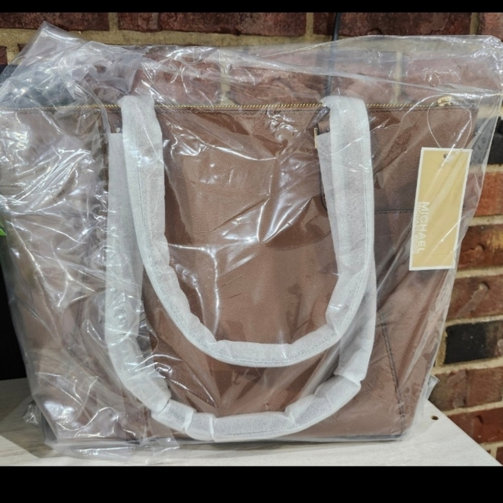 Michael Kors Tan / Brown Tote Bag - Picture 6 of 6